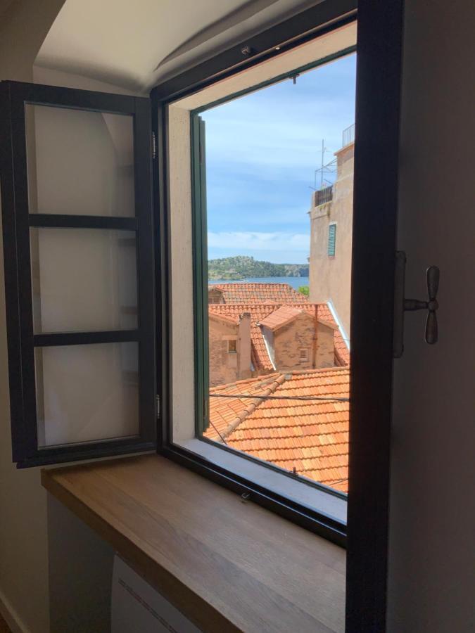 Palace M Šibenik Kültér fotó